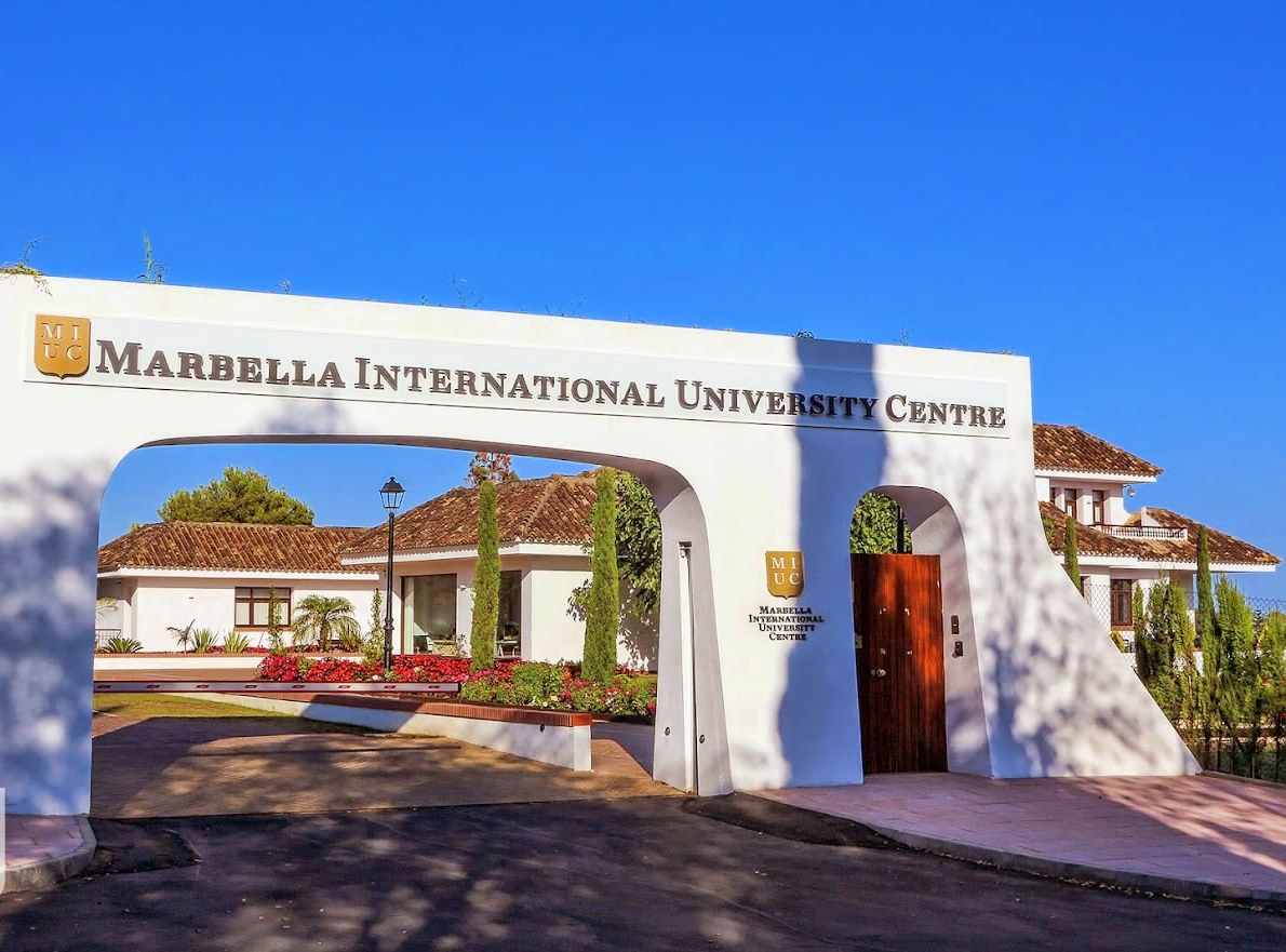 Descubre la Universidad Marbella: carreras, ubicación y facilidades 